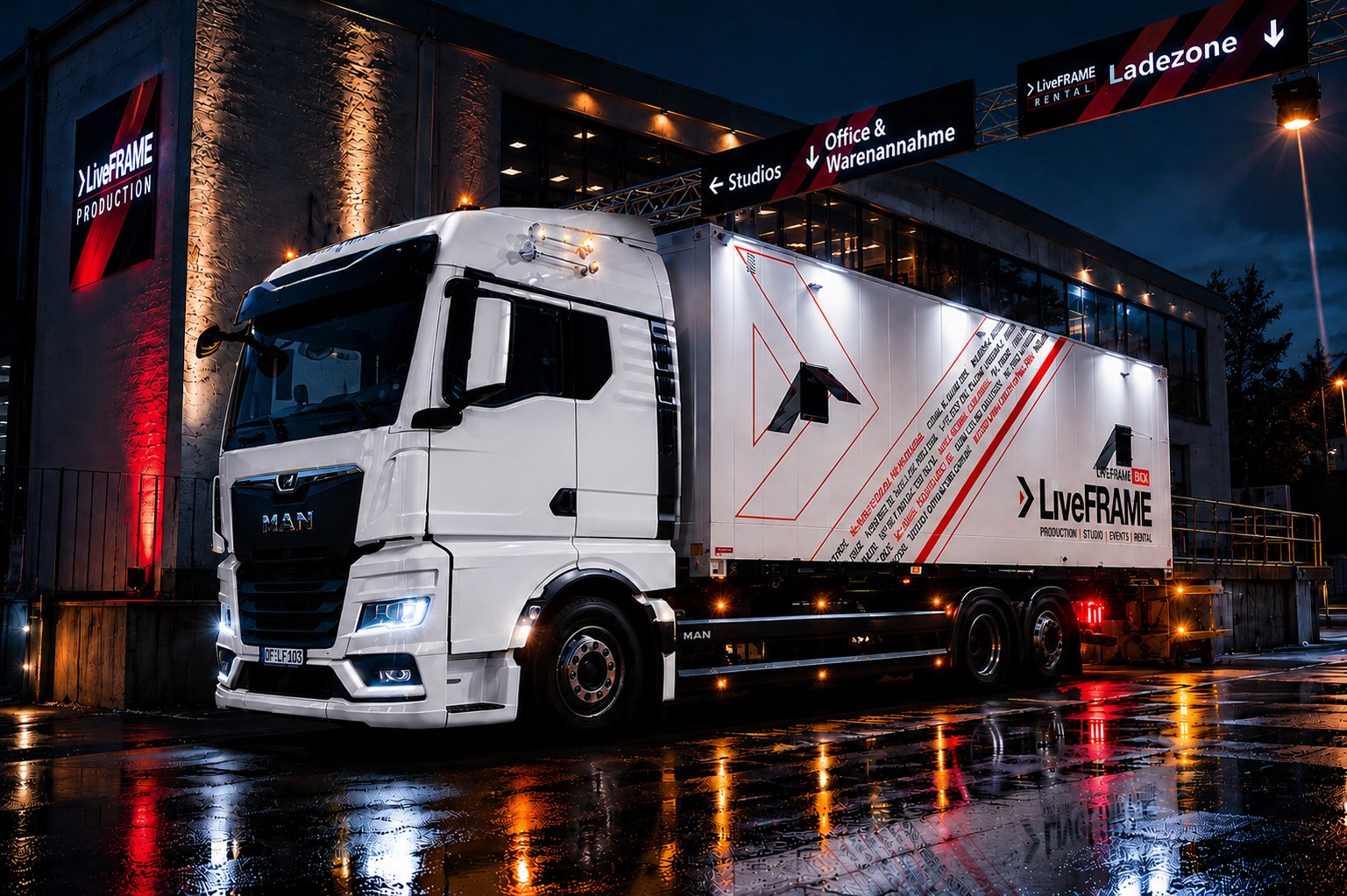 Mobiler 4K-Ü-Wagen von LiveFRAME bei Nacht auf dem Festivalgelände